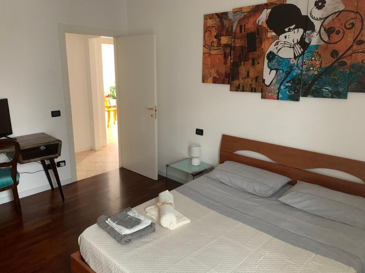 Dante Doc Apartment ราเวนนา ภายนอก รูปภาพ